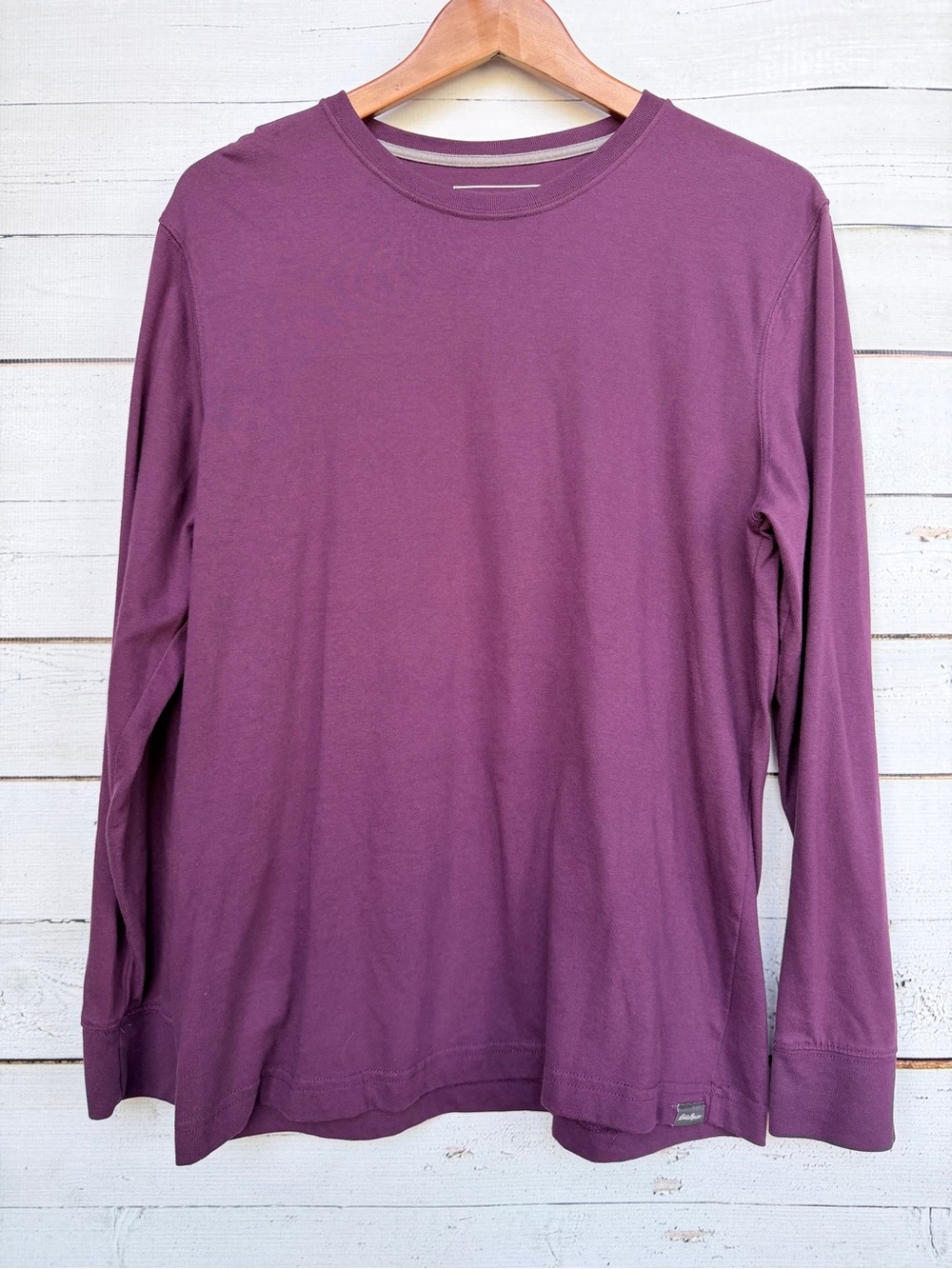 Eddie Bauer LegendWash Long Sleeve Crewneck Pullover Tee - Men's Medium